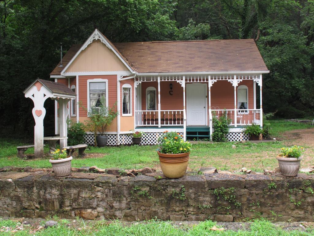 Cottages On Main ยูเรกาสปริงส์ ภายนอก รูปภาพ